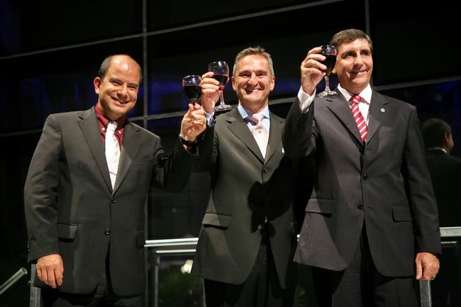 Autoridades del Grupo Sancor Seguros y de la organización local de la Fiesta (Foto: Prensa Sancor Seguros).