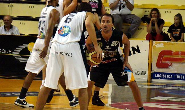 Los Tigres deben aguardar hasta mañana para resolver el cuadrangular (Foto: Archivo). Los Tigres deben aguardar hasta mañana para resolver el cuadrangular (Foto: Archivo).