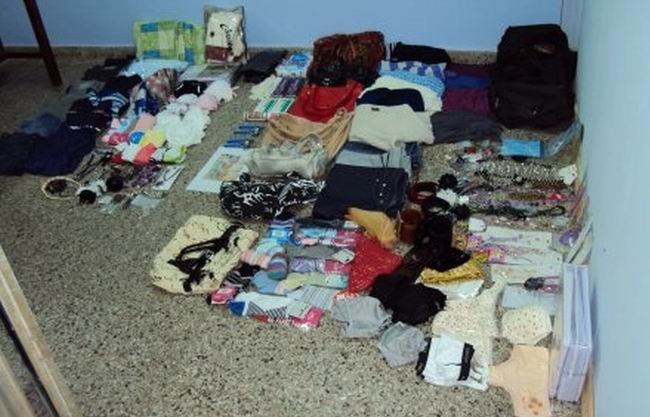 Las prendas recuperadas tras los procedimientos (Fuente: Prensa Policía). Las prendas recuperadas tras los procedimientos (Fuente: Prensa Policía).