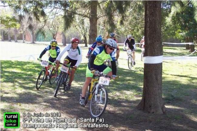 Un buen número de ciclistas locales se presentó en Humboldt (Foto: Internet).