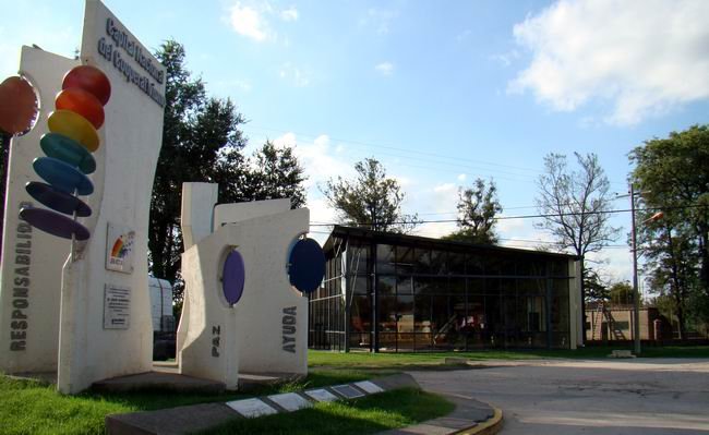 La ciudad sigue fría aún entrada la mañana.