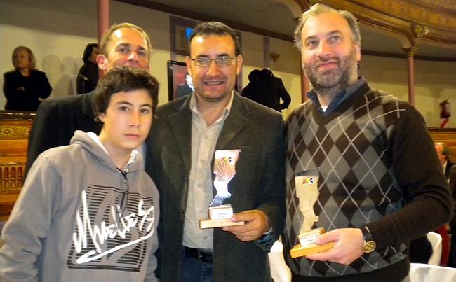 Longoni y Rico, dos sunchalenses premiados para Canal 3 de Tacural (Foto: Gentileza Carlos Longoni). Longoni y Rico, dos sunchalenses premiados para Canal 3 de Tacural (Foto: Gentileza Carlos Longoni).