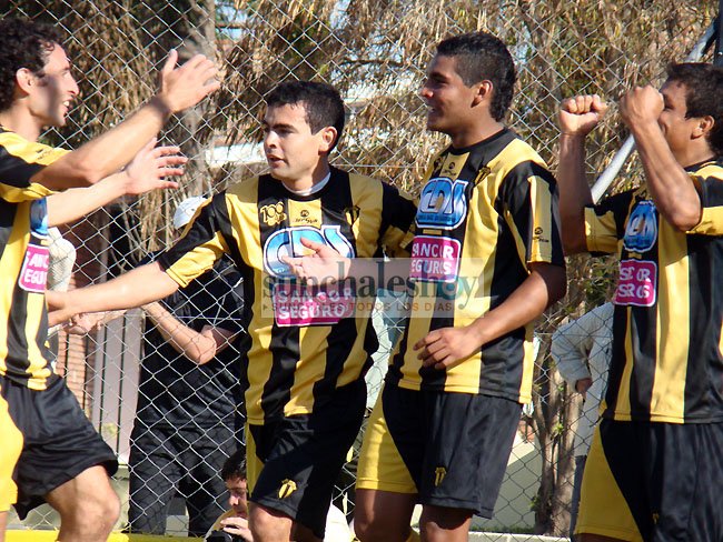 El grito de Lastra, abriendo la cuenta para los locales.