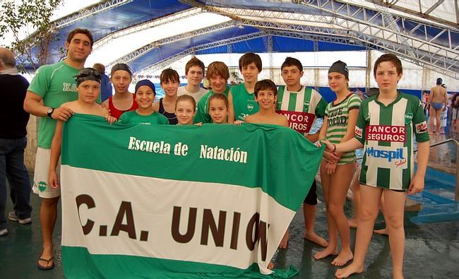 Los representantes de la escuela de Unión (Foto: Gentileza Hernán Bergesio). Los representantes de la escuela de Unión (Foto: Gentileza Hernán Bergesio).