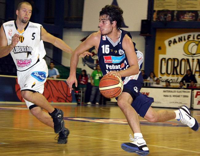 Libertad siempre corrió a Peñarol de atrás (Foto: Gentileza AdC). Libertad siempre corrió a Peñarol de atrás (Foto: Gentileza AdC).