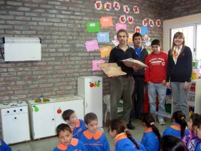 Docentes y directivos de la escuela Matienzo.