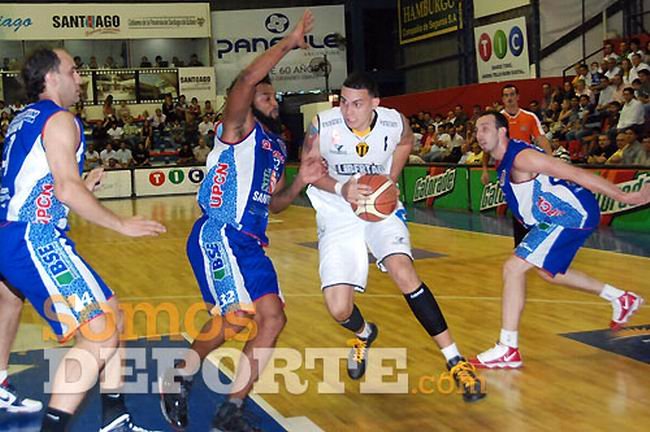 Quimsa anoche tampoco pudo con Libertad en su casa (Foto: Somos Deporte). Quimsa anoche tampoco pudo con Libertad en su casa (Foto: Somos Deporte).