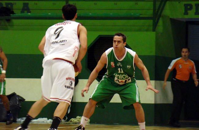Martín debe armar los hilos de las ofensivas albiverdes (Archivo).