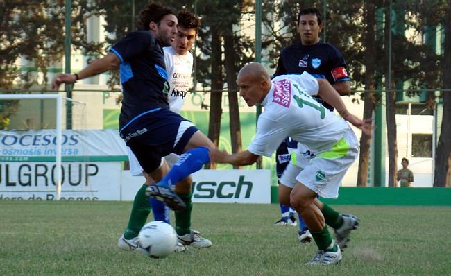 Unión no pudo doblegar a Gimnasia de Entre Ríos en su cancha.