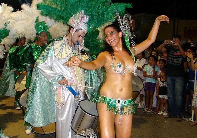 Los carnavales vuelven un poquito este domingo y de lleno la semana entrante (Foto: Archivo).