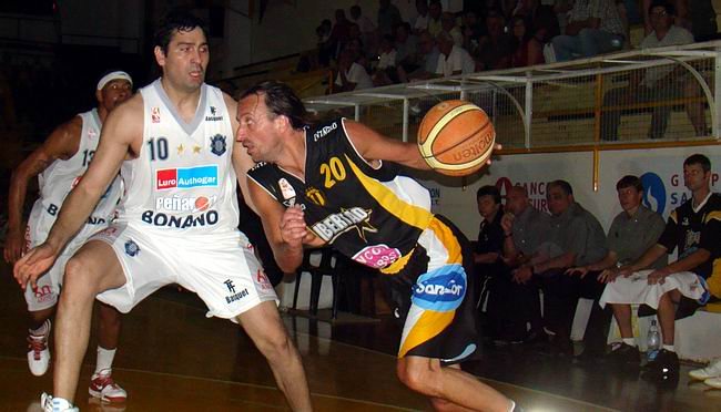 Ginóbili tendrá en Ibarra un ladero importante, mientras se espera por Cantero (Archivo).