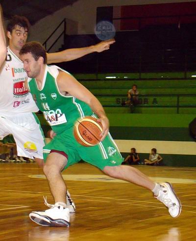 Isola sigue siendo una de las cartas confiables de Cadillac.