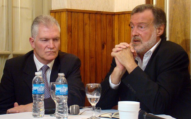 Madoery y Bielsa, durante la presentación.