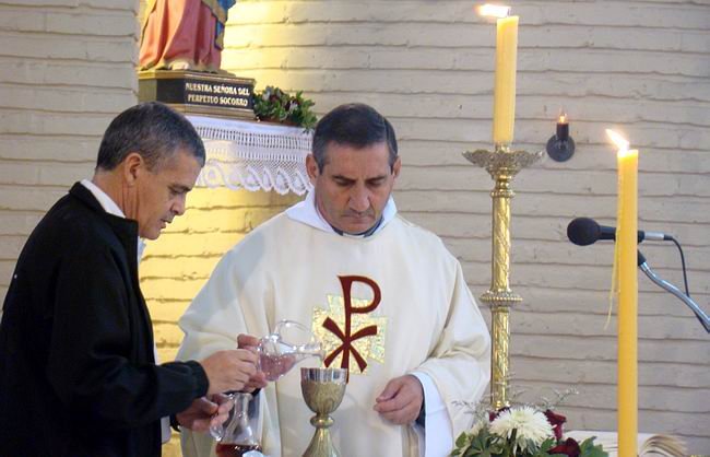 Un momento de la misa celebrada por Antonio Grande (Foto: María José Beccaria).