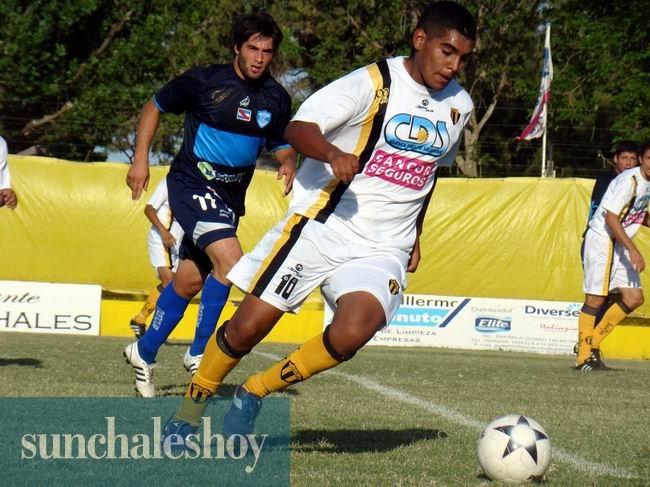 Quiroga, el autor del segundo tanto frente a Desampa... (Archivo).