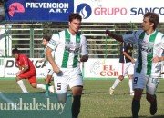 Autino celebra su tanto, el que le dio el empate transitorio a Unión.