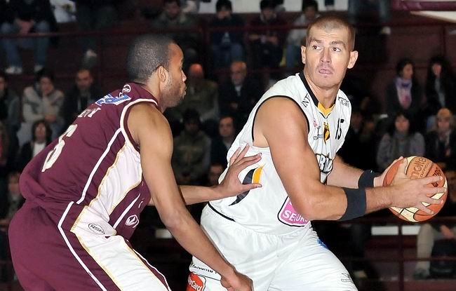 Rubén Wolkowyski, uno de los más regulares de la Temporada (Foto: Ligate una foto).