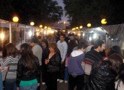 Por momentos era sumamente difícil avanzar por la gran cantidad de público.