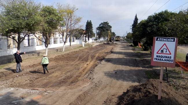 Así lucía calle San Juan días atrás, cuando se preparaba para recibir el hormigón (Prensa Municipalidad).