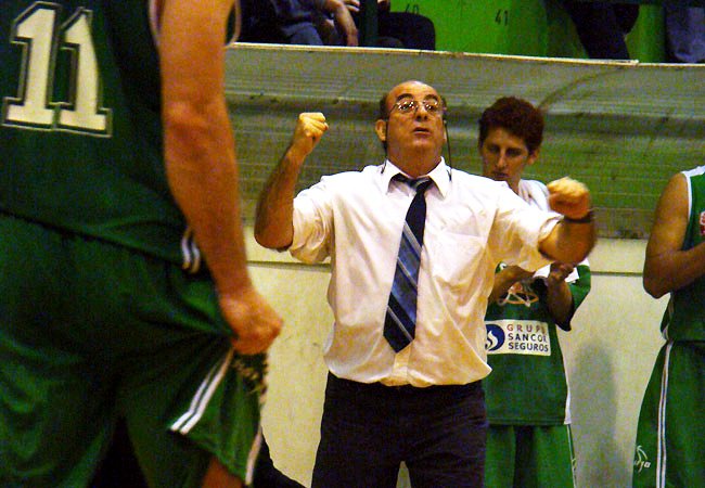 Vico celebra la victoria de Unión en este arranque del TNA.