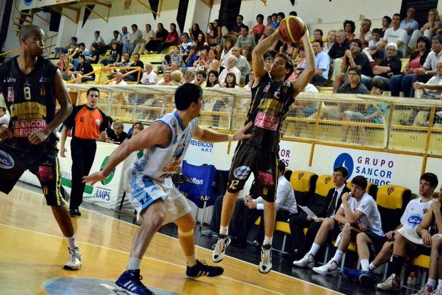 Libertad_Regatas_Saglietti