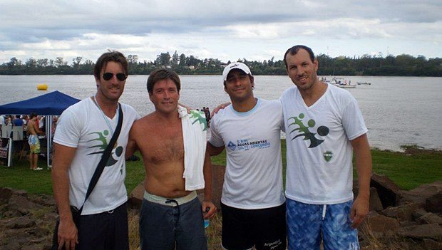 Los representantes sunchalenses en Entre Ríos (Foto: Prensa Subcomisión de Natación).