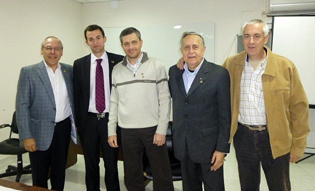 Integrantes de la nueva junta directiva del Rotary para el 2013.