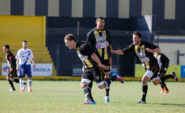 Tras la conversión de movida de Antoniana, Libertad igualó con rapidez (Foto: Diego Rosso).