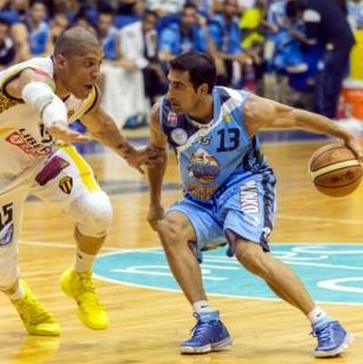 Quinteros fue determinante en los momentos más complejos del local (Ligateunafoto).