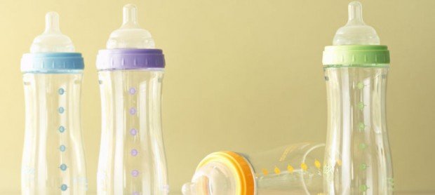 La mayoría de biberones de plástico contienen Bisfenol A (Corbis).