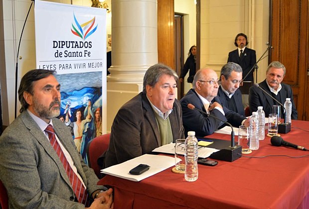 Los legisladores, durante la jornada desarrollada (Prensa Diputados).
