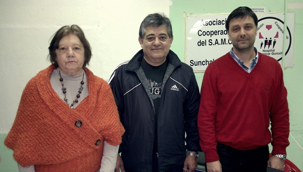 De izquierda a derecha: Griselda Bonafede (Secretaria), Hugo Acuña (Presidente) y Fernando Cattáneo (Tesorero), integrantes de la Mesa Ejecutiva del Samco.