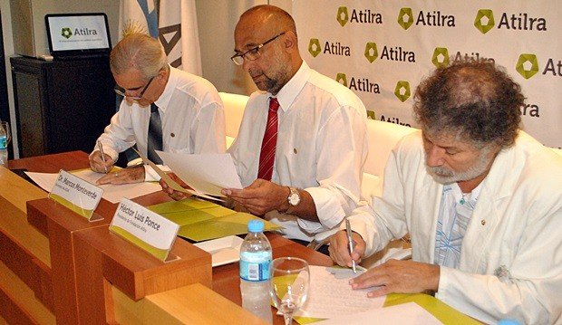 Ponce y Monteverde, los dos firmantes por la Fundación Atilra y Assal.