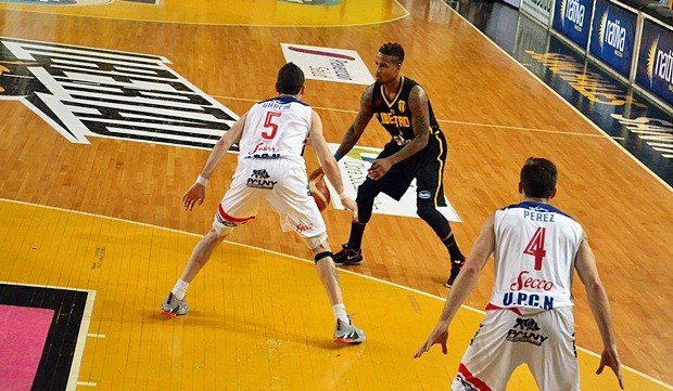 Mc Hopson, uno de los que se encuentra en duda por su lesión maxilar.