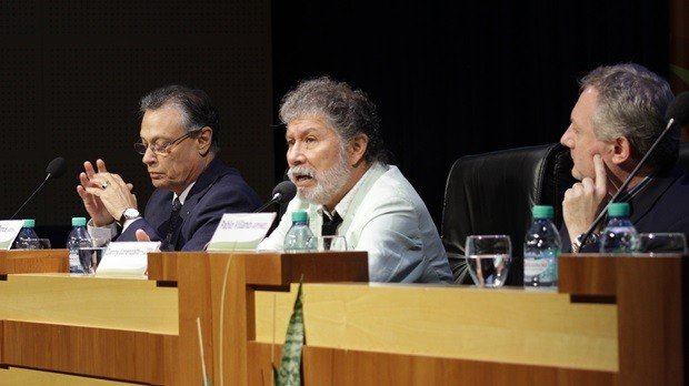 Héctor Ponce, en una de las disertaciones de la semana.