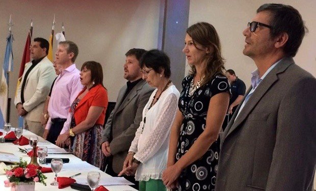 Los concejales actuales, en el acto de hoy por la mañana, antes del recambio (Foto: Fernando Pacheco).