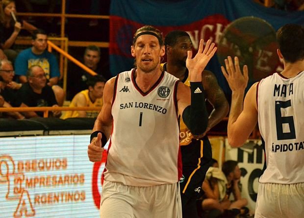 Hermann festeja su triple para el 74-87 que sentenciaba el partido a 1.30 del final.