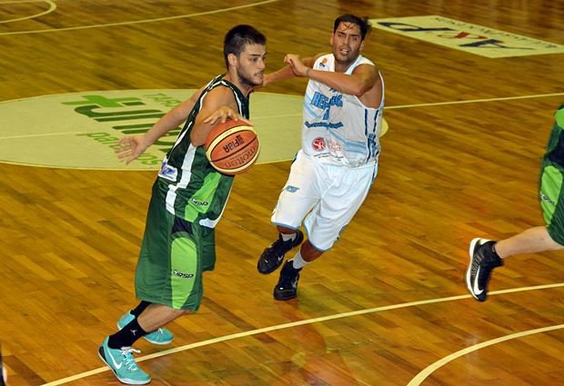 Mosconi volvió a destacarse en el goleo local.