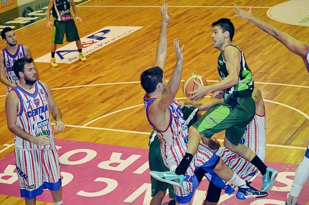 Mosconi, una de las figuras en el elenco albiverde.