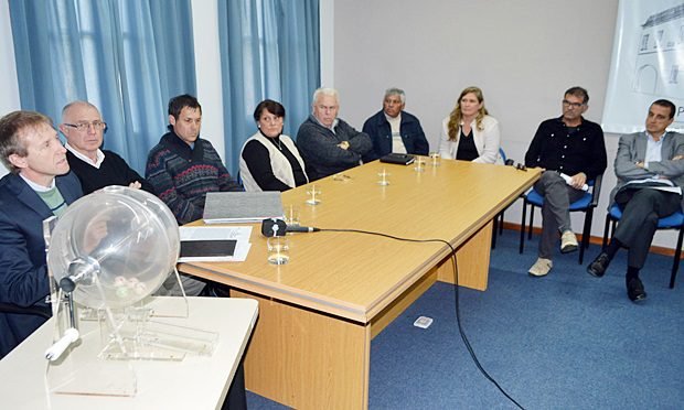 Los presentes en el momento del sorteo.