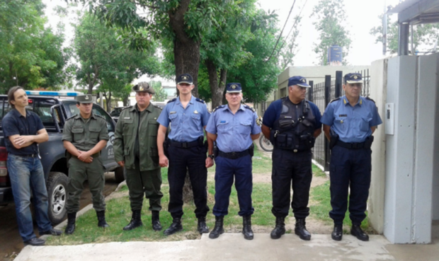 Los Jefes Policiales presentes en el acto (Foto: Twitter Concejo Municipal).