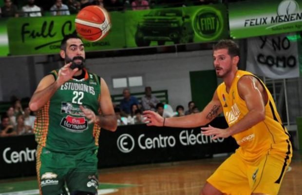 El elenco de Laginestra mostró su buen andar en la Liga ante Libertad (Foto: Lnb).